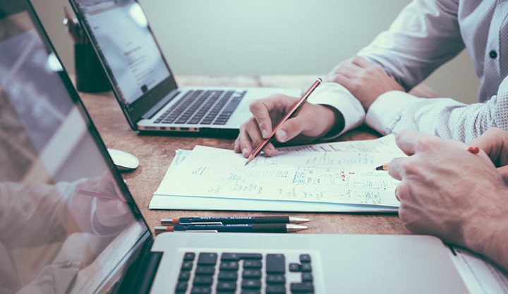 Creating compelling titles and headlines